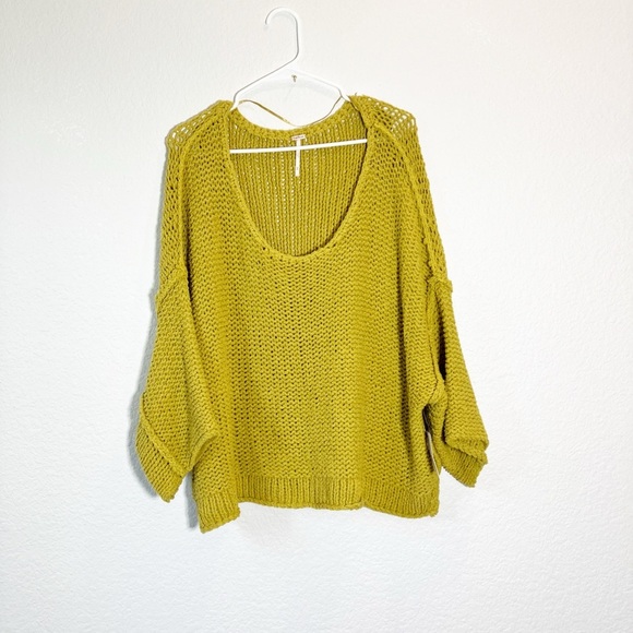 🔥SALE🔥Free People yellow oversized sweater medium oversized - Picture 1 of 5
